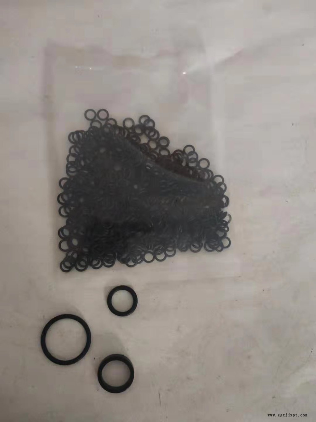 【 厚富】_不銹鋼油嘴放松墊片_沖壓件_傳感器配件模具定做 歡迎來(lái)電咨詢