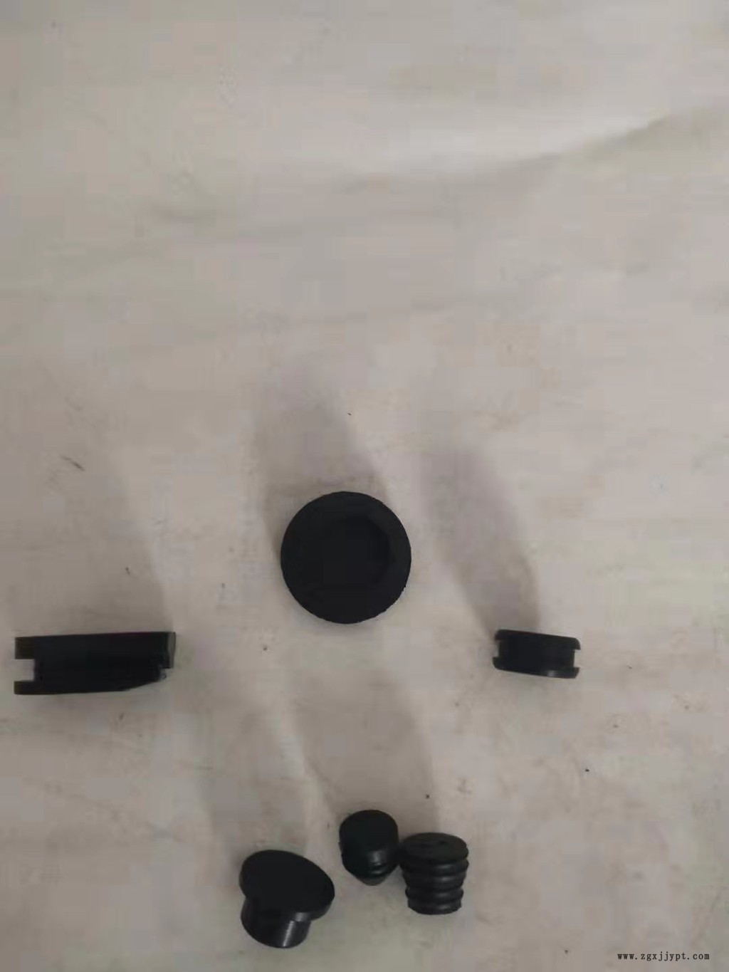 【 厚富】_不銹鋼線管封蓋_橡膠件 _傳感器配件模具定做 歡迎來(lái)電咨詢