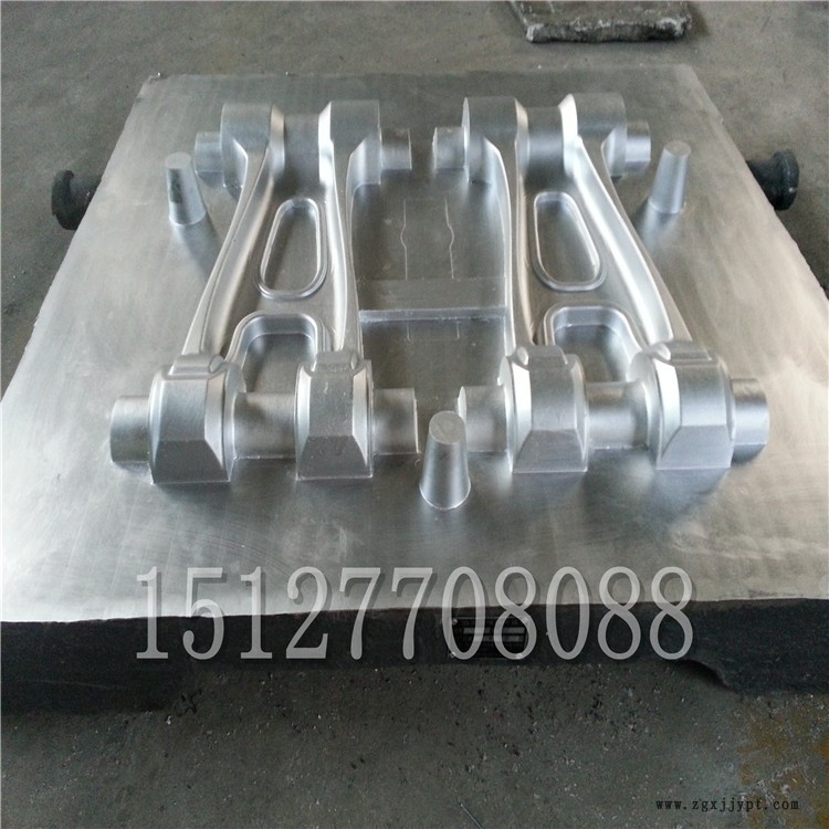 樹脂砂模具覆膜砂模具大型注塑模具設計制作汽車塑料模具開模加工示例圖5