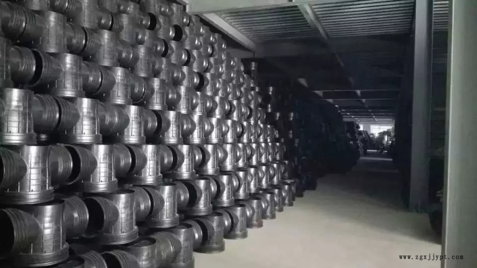 83094672.jpg psb898G5SRF.jpg