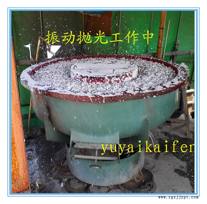 廠家直銷振動去毛刺零件清洗用拋光膏防銹性好光亮劑研磨液示例圖1