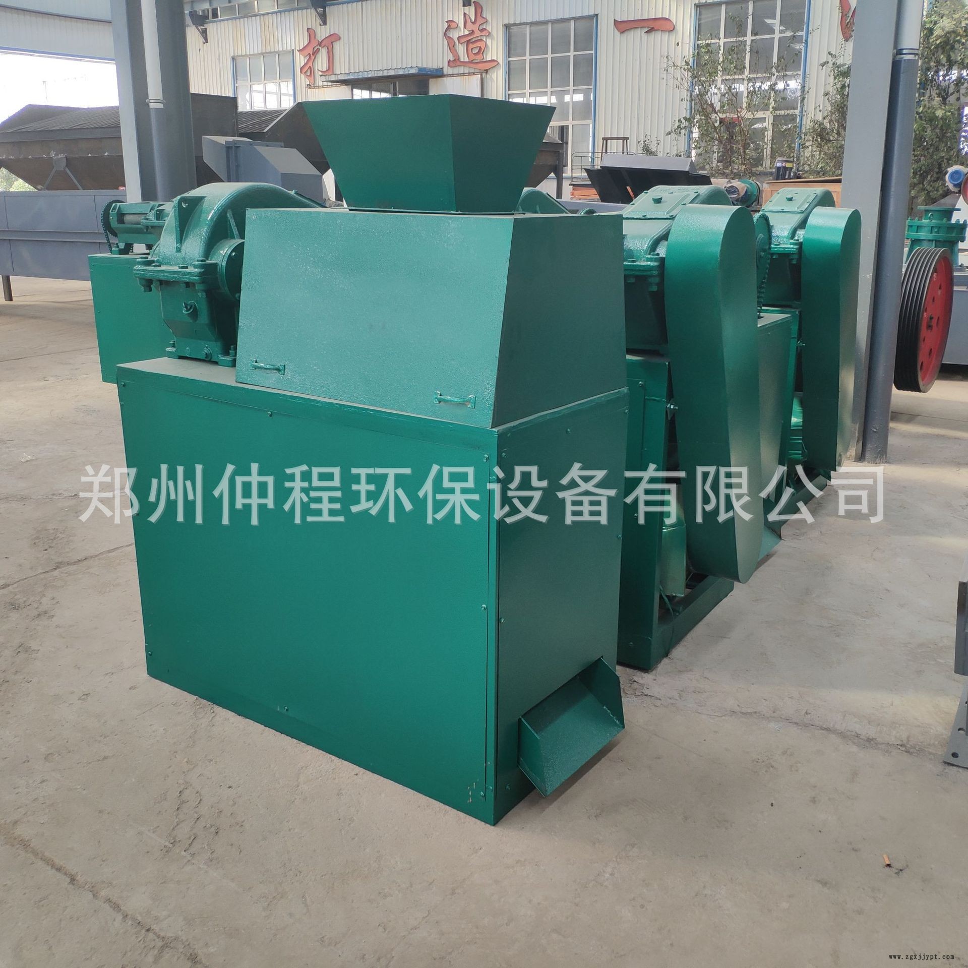 硫酸銨擠壓造粒機 炭黑對輥造粒機  有機肥擠壓干法造粒機示例圖9