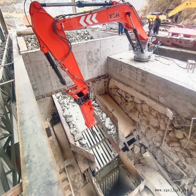 采石場用料口碎石機(jī)械手