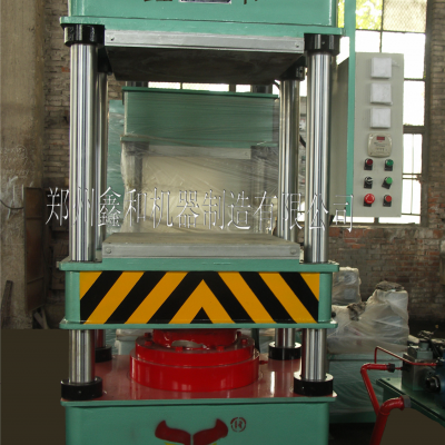 橡膠錘四柱硫化機