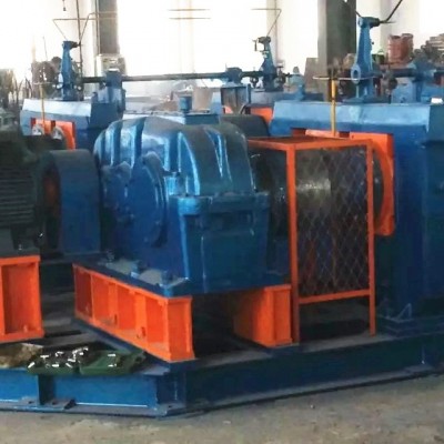 XK-450橡膠煉膠機(jī)、開方式混煉機(jī)