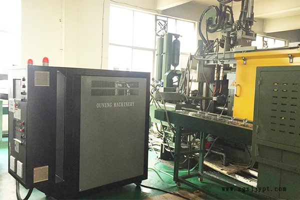 40053146.jpg 壓鑄模溫機2.jpg