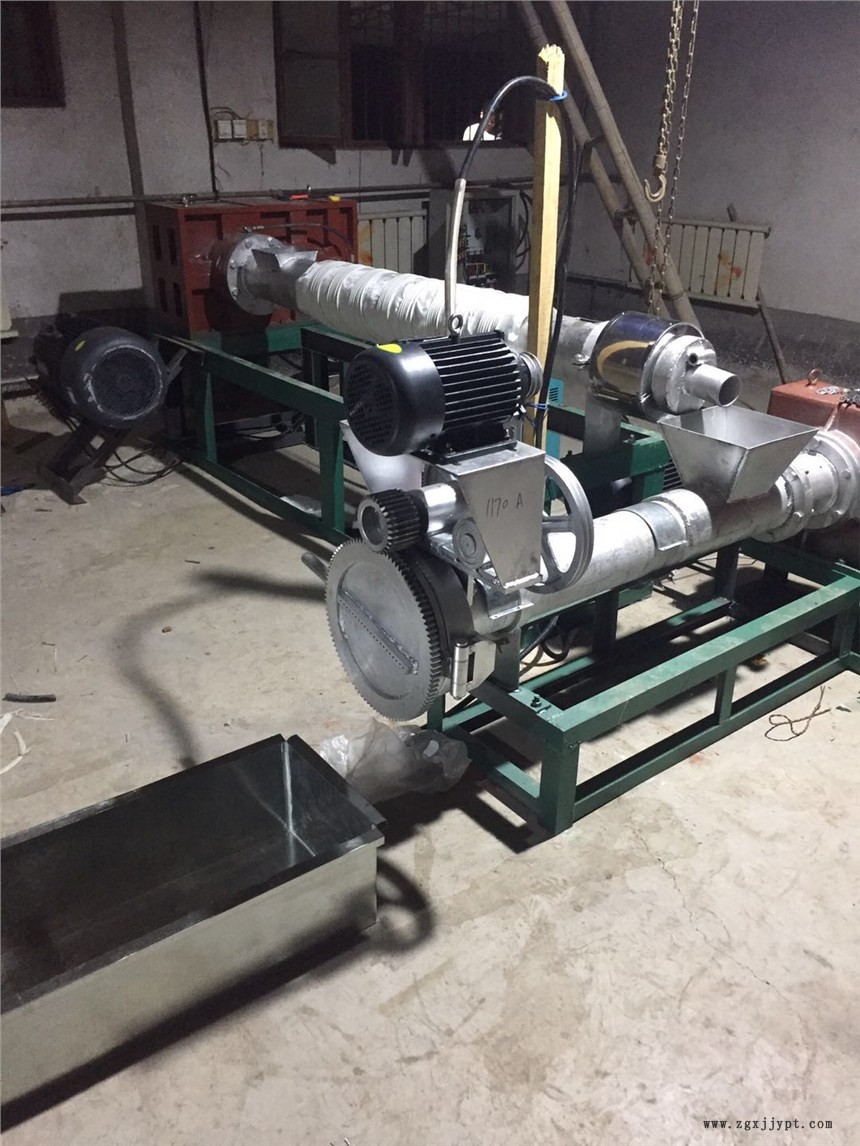 pp下腳料造粒機(jī)   無(wú)紡布造粒機(jī)