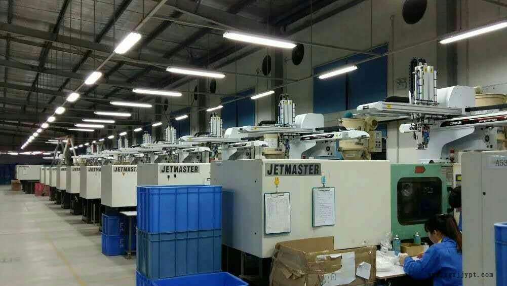 震雄注塑機(jī)機(jī)械手 機(jī)械手工廠示例圖3