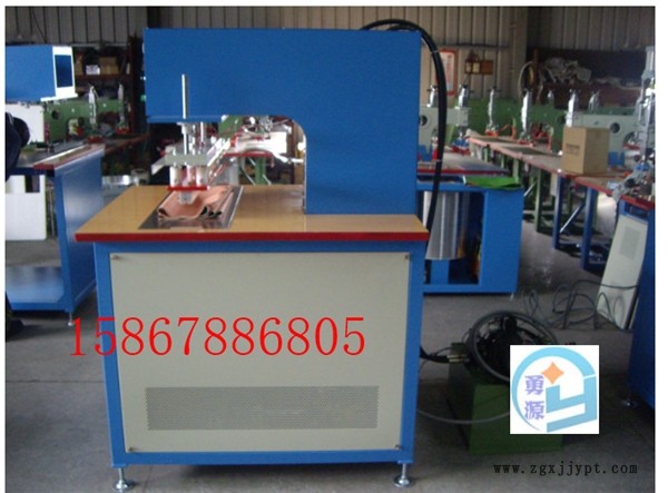 新聞:大型立體針織3d壓花機(jī)(運(yùn)城好的)