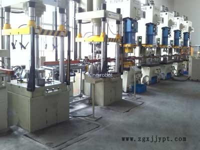 連桿式?jīng)_壓機械手 五金制品專用自動化機械手臂示例圖1